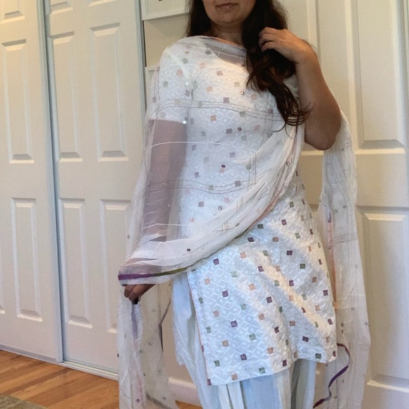 white salwar suit punjabi